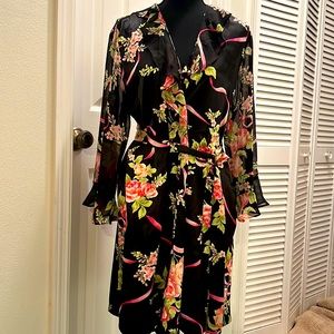 Oscar de la Renta flowered wrap robe